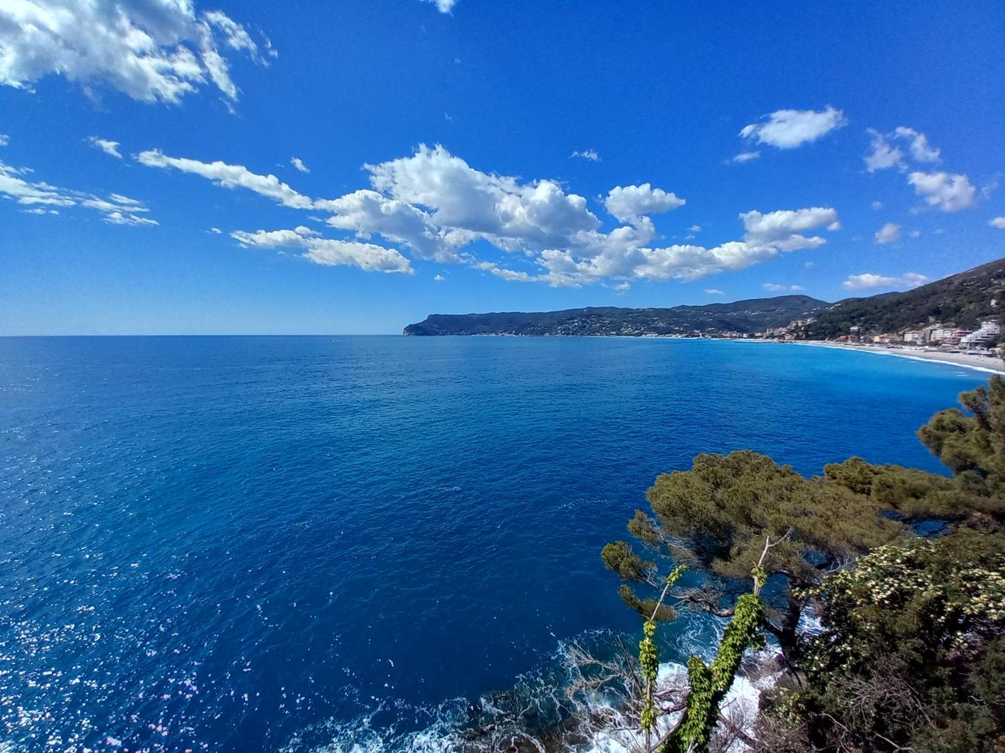Tramonto Sul Mare - Sea Suite Savona Exteriör bild
